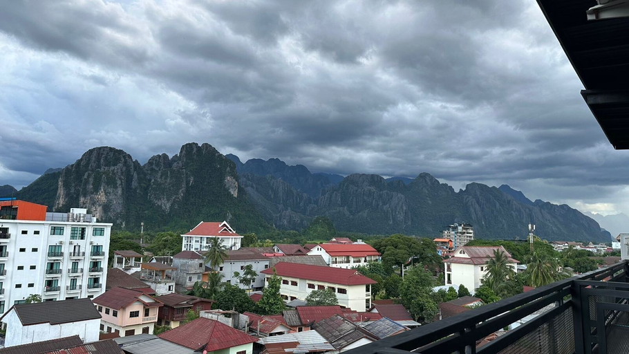 Front of property 2, Hotel RainBow Boutique Vang Vieng, Vangvieng