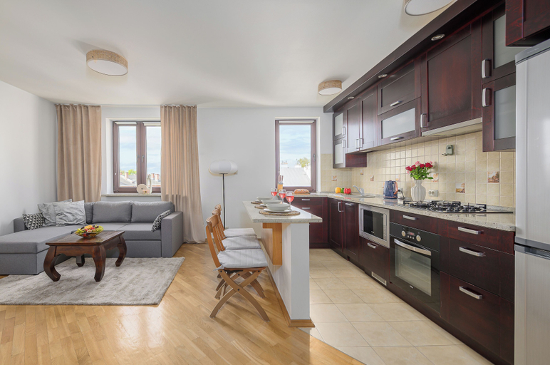 Living area 4, Lumina 3r Apart w/ AC, Parking, Balcony, Warsaw
