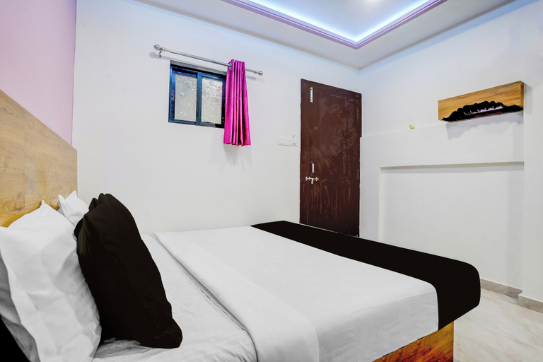 Room 5, Hotel O Nashik Road Railway Station, Nashik