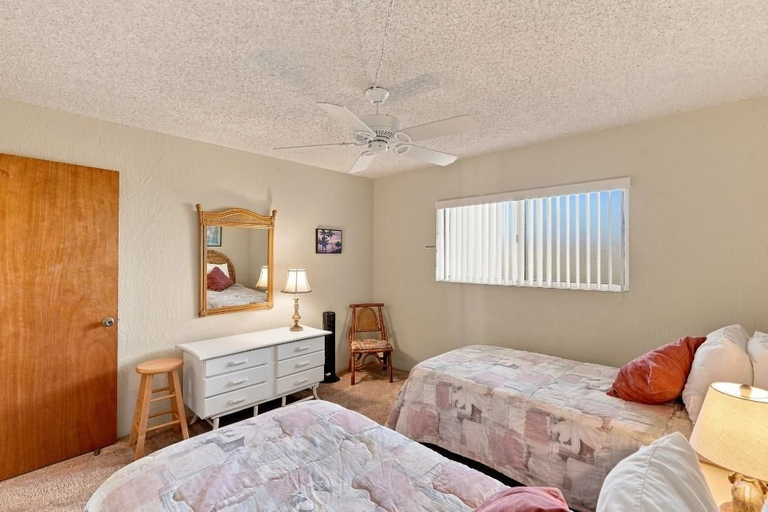 Room 5, Menehune Shores #321 2 Bedroom Condo, Maui