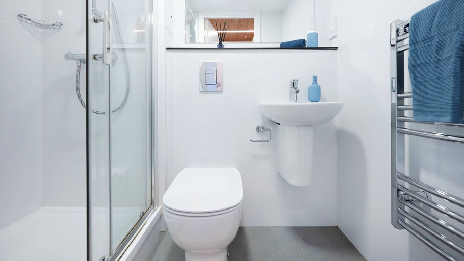 Bathroom 3, Student Only The Gillows, Lancashire