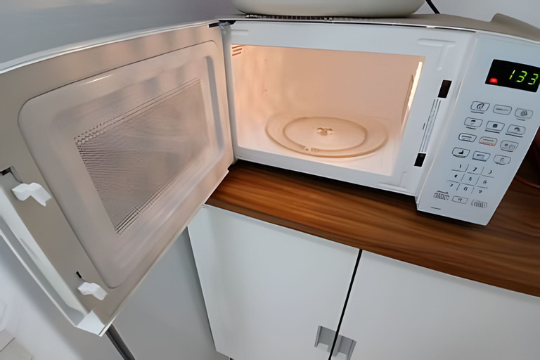 Microwave, SHB - Seu Refúgio em Santos, Pé na Areia, Santos