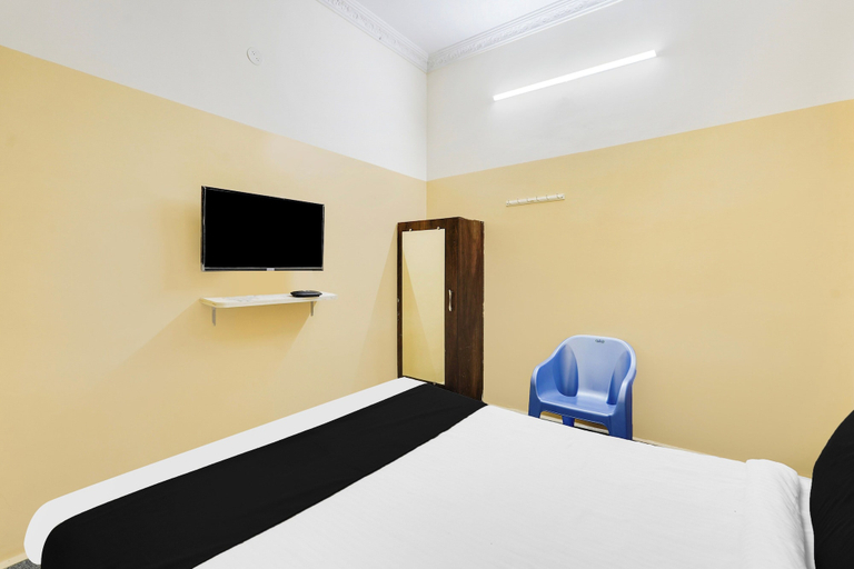 Room 4, Hotel O Karakambadi Road, Chittoor