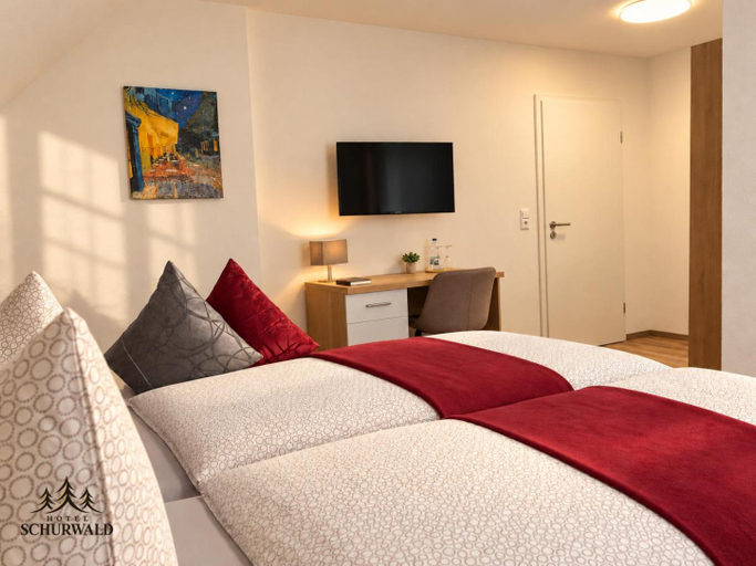 Bedroom 3, Hotel Schurwald, Göppingen