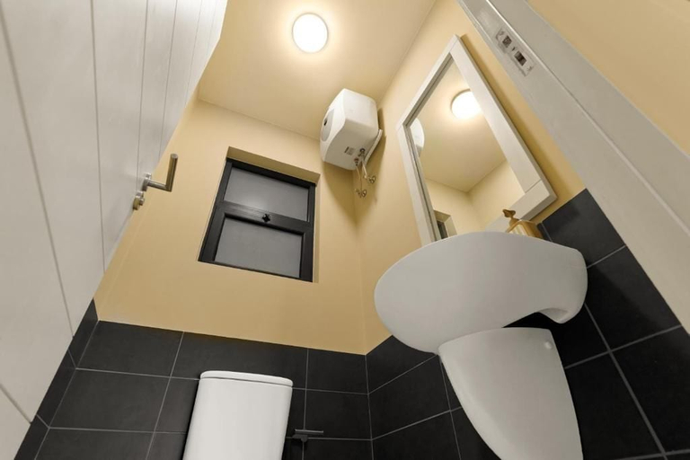 Bathroom 4, Xuru Stays I Homey 3 BDR Townhouse @ Tawila El Gouna, Al-Ghurdaqah 2