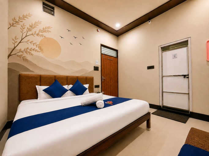 Room 2, Hotel JSR Inn, Mathura