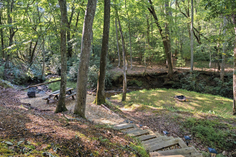 Property grounds 3, Bear Essentials & Hot Tub, Union