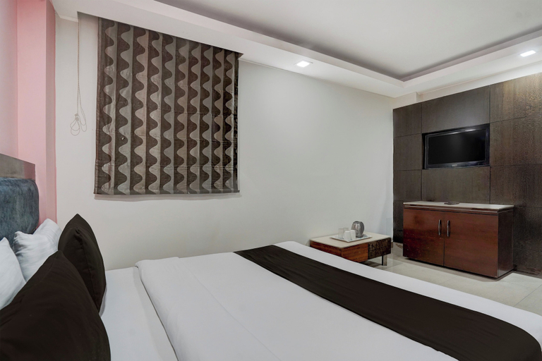 Room 2, Townhouse Millenium City Centre, Gurgaon