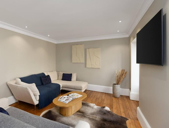 Living area, Burgundy Heritage Collection, Saône-et-Loire