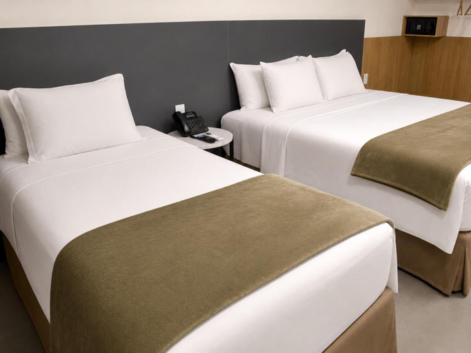 Bedroom 4, Amazon Plaza Hotel, Cuiaba