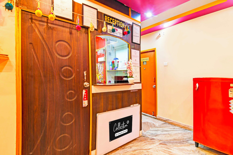Interior 3, Collection O Kolkata Jagannath Temple, Hugli