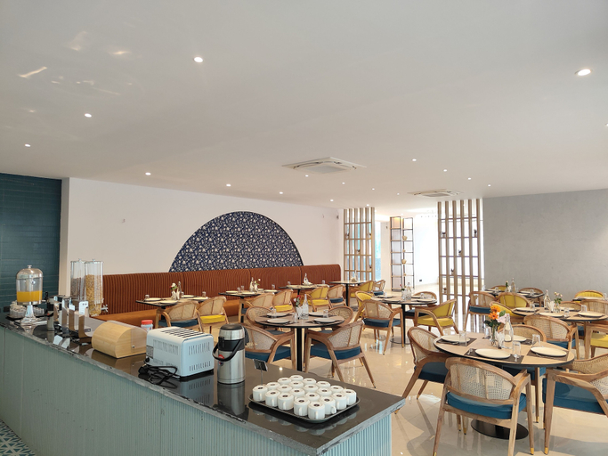 Dining 5, Westside hotel financial district, Hyderabad