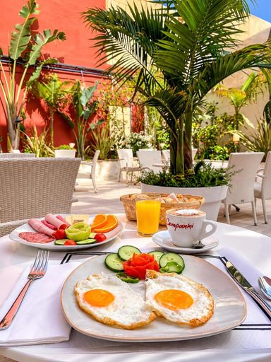 Food & Drinks 4, LEVEL Mallorca - Living, Baleares