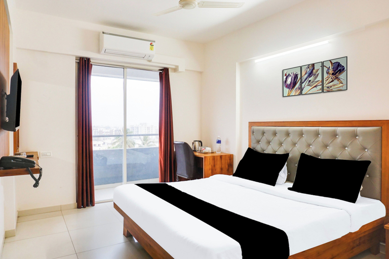 Room 4, Super Townhouse Lohegaon Near Pune, Pune