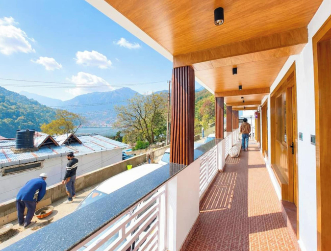 Property grounds, Sangeeta Prime Stay Nainital, Nainital