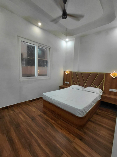 Room 2, Raj Tilak Guest House, Varanasi