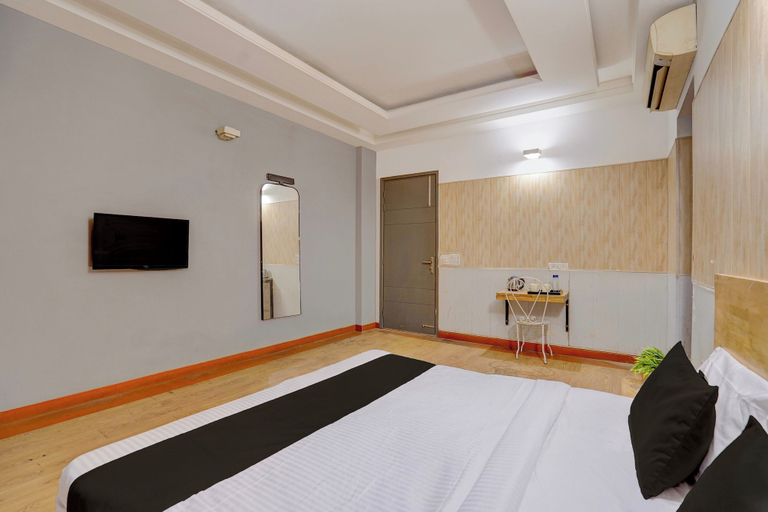 Room 2, Townhouse Sector 49 Sohna Road, Gurgaon