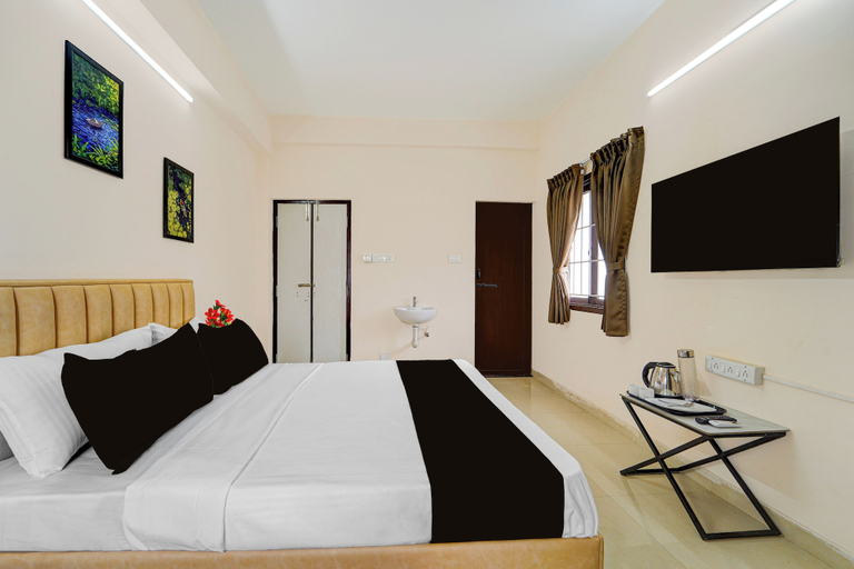 Room 5, Palette Legacy Apartment-Saravanampatti, Coimbatore