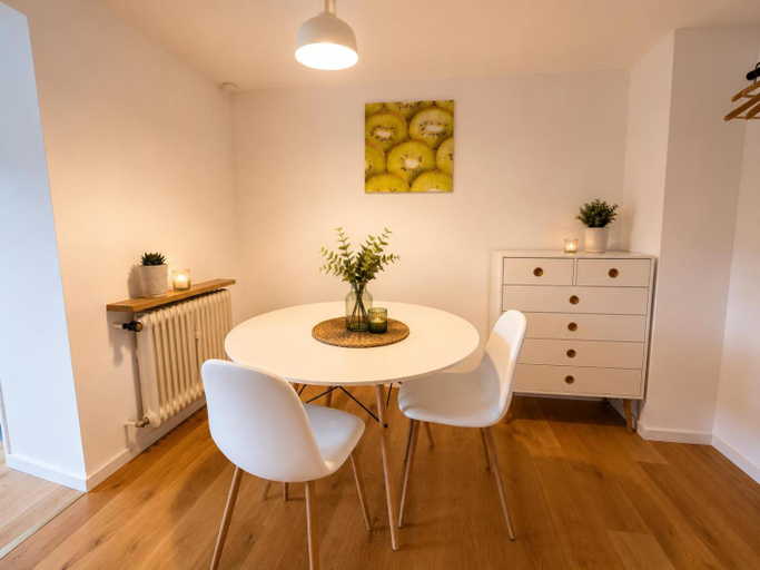 Others 5, Apartmenthaus am Tegernsee - Studios mit Kuchenzeile und mit Bus erreichbar, Miesbach