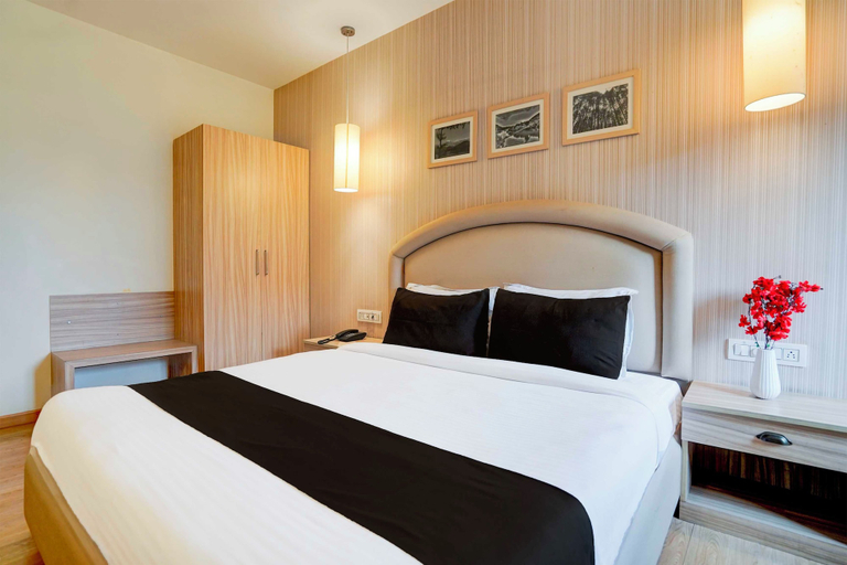 Room 4, Townhouse Oak Sahastradhara Road, Dehradun