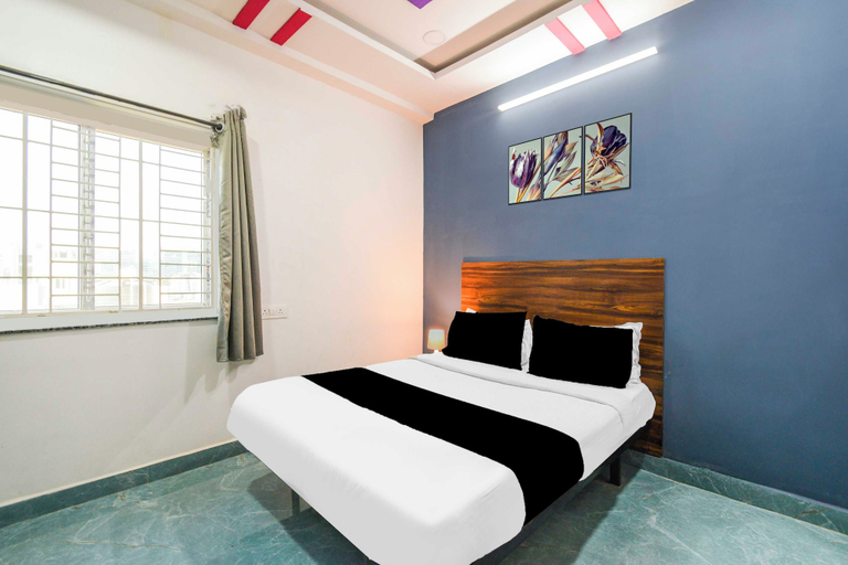 Room 5, Townhouse Oak Ardha Nareeshwar Temple, Hyderabad