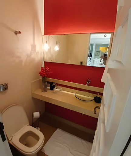 Bathroom 5, SHB - Casa na Praia Com 2 Vagas, Santos