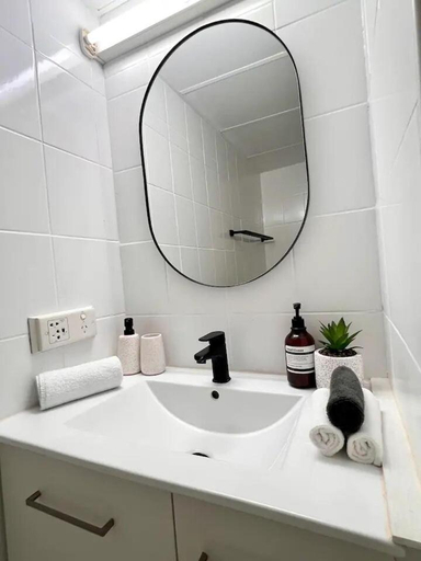 Bathroom 4, Chateau Beachside Resort, Gold Coast