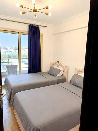 Room 4, Luxury Stay in Sheikh Zayed