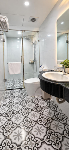 Bathroom 5, Holiday Suites Hotel, Hoàn Kiếm