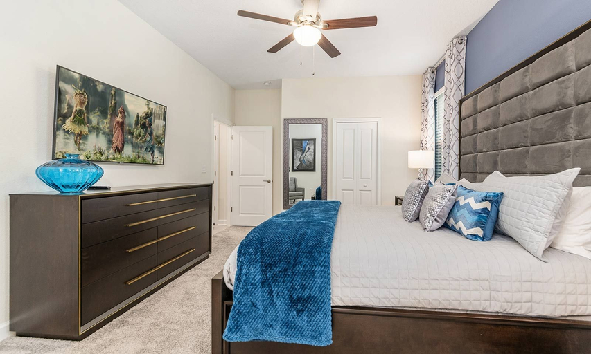 Room 3, 8BR Championsgate Theater, Arcade & Pool, Osceola