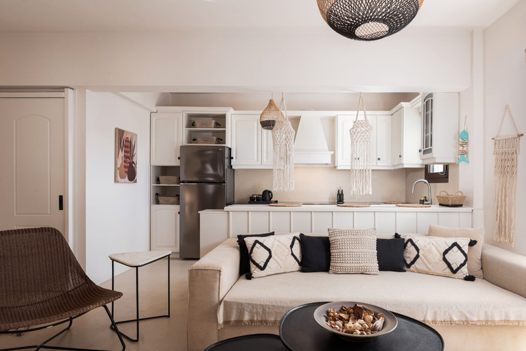 Living area 5, Casa Smaragdi Aegina, Attica