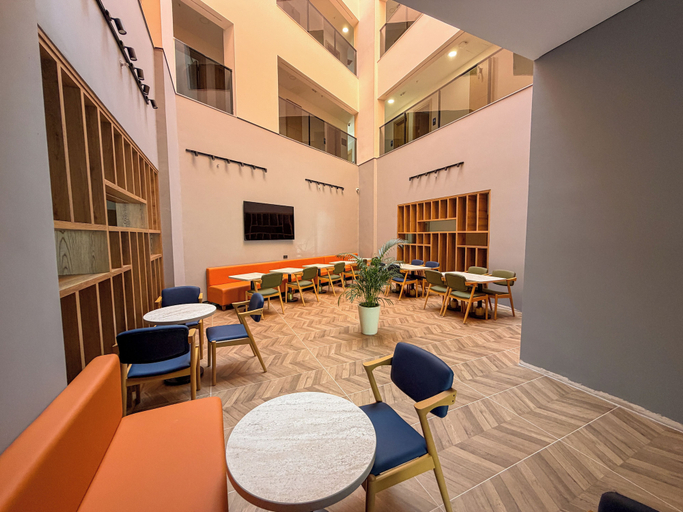 Dining 5, Rest&More Dedeman Sakarya Erenler, Merkez