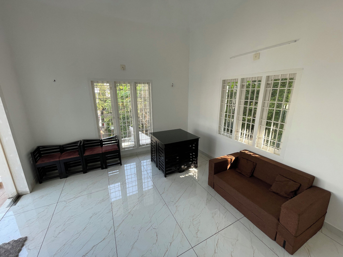 Interior 4, THESSALIA, Ernakulam