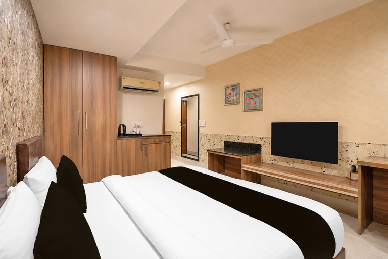 Room 5, Townhouse Oak ONGC Crossway, Dehradun