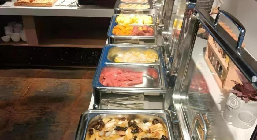 Food & Drinks 5, Green Tree Inn Hebei Cangzhou Hejian Middle Shijing Road, Cangzhou