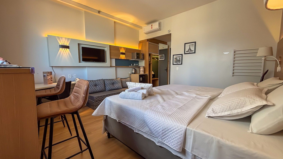 Room 2, SHB Gonzaga Lazer Completo 200m Praia, Santos