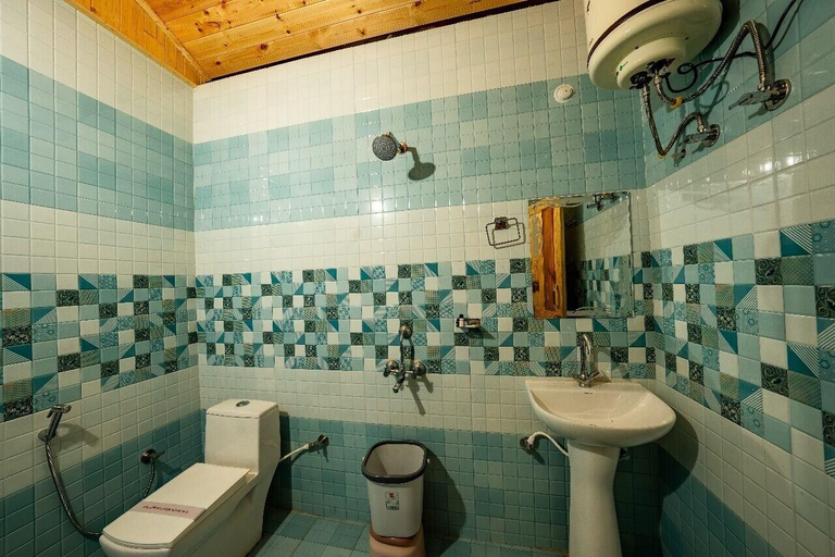 Bathroom 4, Hilltop Cottage Pangot, Nainital
