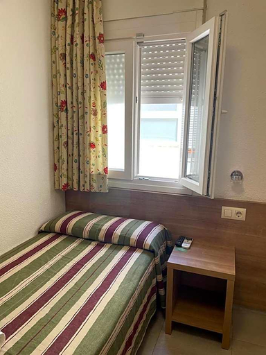 Bedroom 3, Blason Junior, Castellón