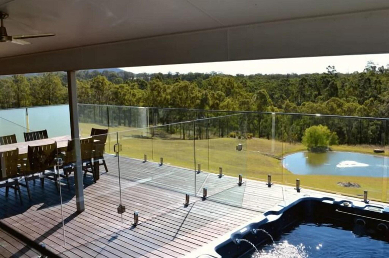 Sport & Beauty, Wine Country Villas, Cessnock