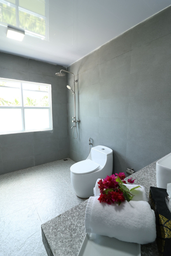 Bathroom 4, Pamera Thoddoo
