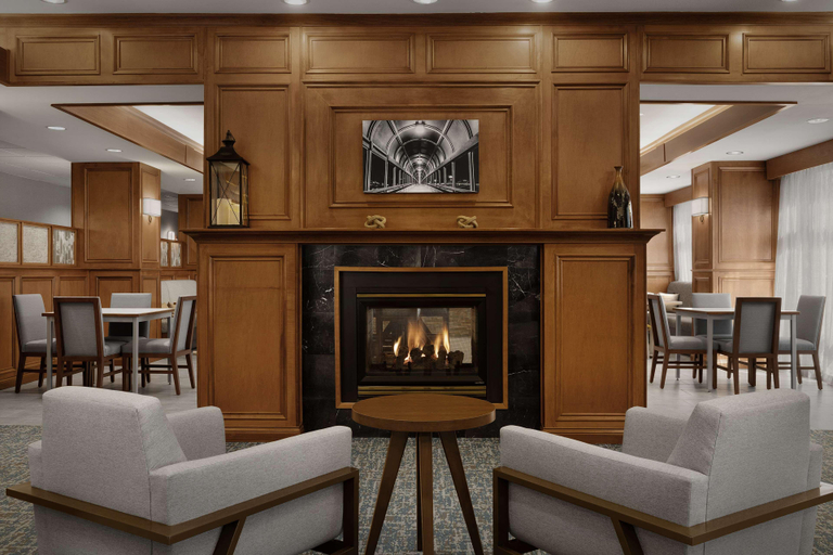 Public Area 2, Hampton Inn Waterloo Cedar Valley, Black Hawk