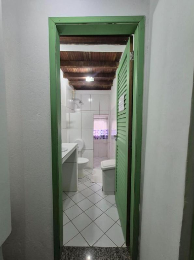 Bathroom, Hostel Galeria 13, Salvador