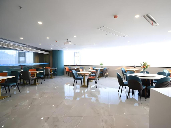 Food & Drinks 4, VX Hotel Jiangsu Taizhou Xinghua RT-Mart, Taizhou