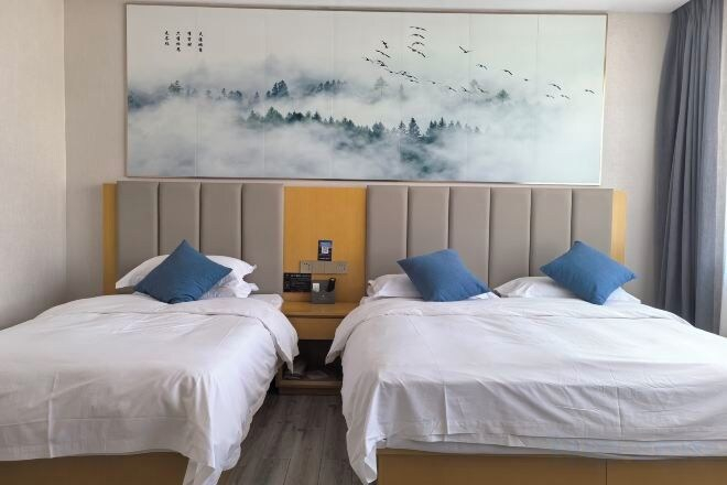 Bedroom 3, Yuanfang Hotel, Xilin Gol