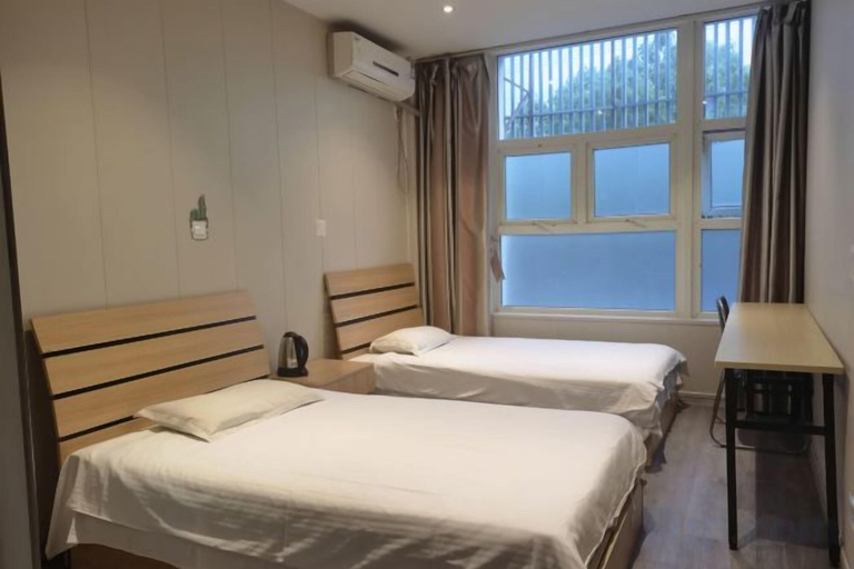 Others 5, Jialu Hostel, Shanghai