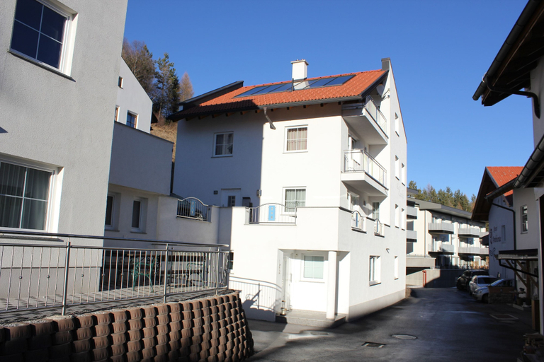 Primary image