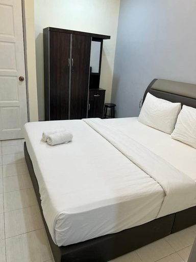 Bedroom 2, D'Lima Beach Inn, Langkawi