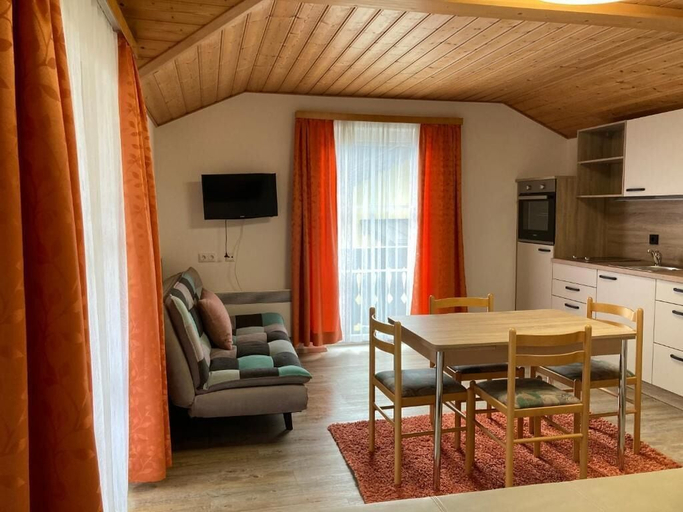 Others 5, Hotel Seerose Wolfgangsee, Gmunden