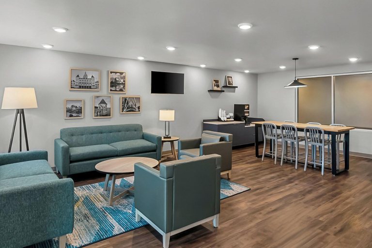 Public Area, Woodspring Suites Newington - Hartford South, Hartford