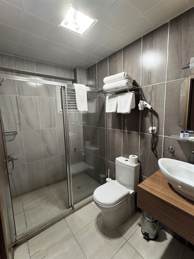 Bathroom 5, Lucid Otel, Konak